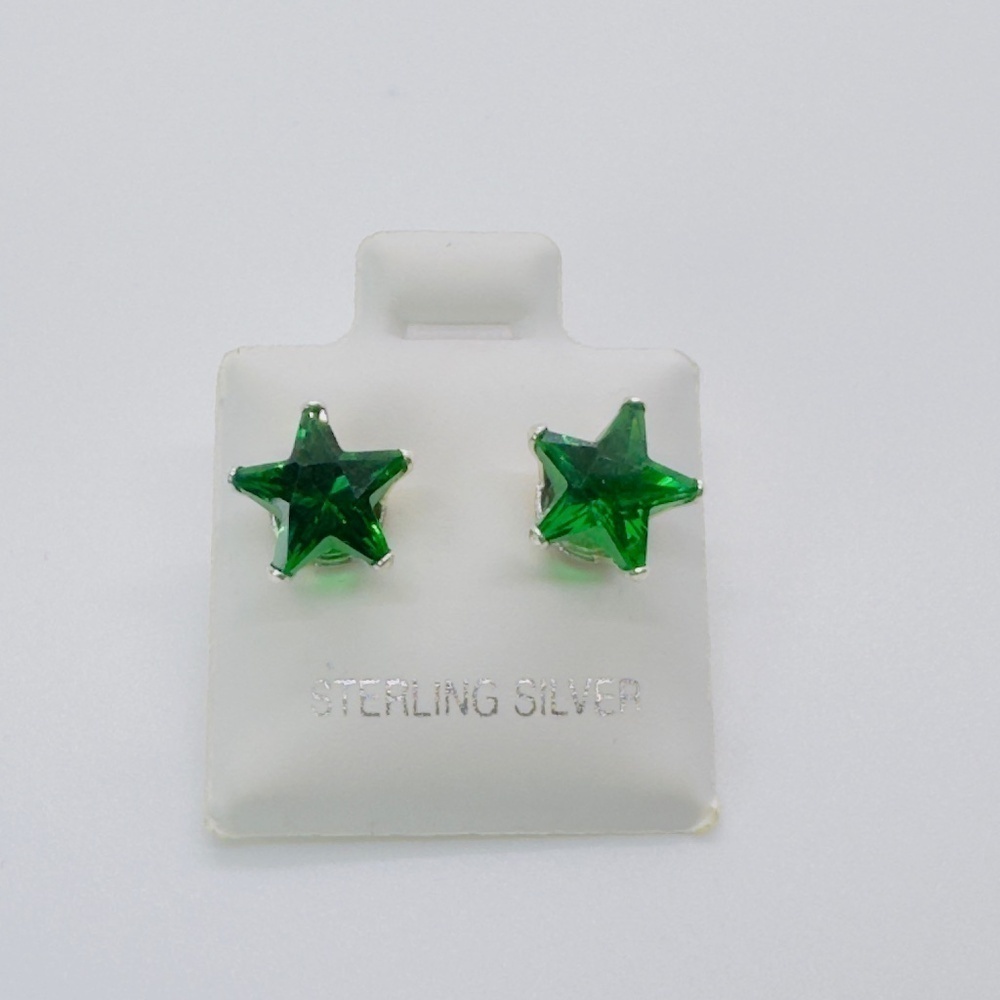 New Emerald Green Star Cz Silver Stud Earrings